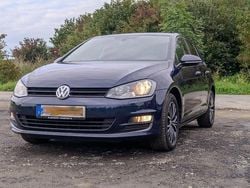 Blau Gebraucht 2016 VW Golf VII Allstar Limousine | 9.500 € (Fairer Preis)