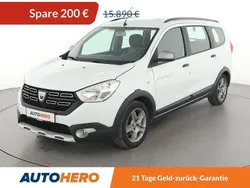 Weiß Gebraucht 2021 Dacia Lodgy Stepway Van / Kleinbus | 15.490 € (Etwas zu teuer)