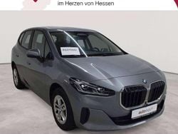 Skyscraper grau metallic Gebraucht 2023 BMW 218 Active Tourer Van / Kleinbus | 25.389 € (Guter Preis)