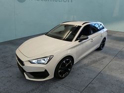 Weiß Gebraucht 2022 Cupra Leon Kombi | 24.765 € (Guter Preis)