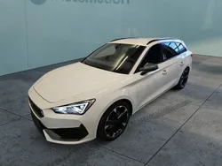 Weiß Gebraucht 2022 Cupra Leon Kombi | 24.765 € (Guter Preis)