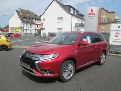 Dynamikrot (metallic) Gebraucht 2021 Mitsubishi Outlander P-HEV Spirit SUV | 23.900 € (Fairer Preis)
