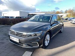 Grau Gebraucht 2022 VW Passat Pro Kombi | 25.450 € (Etwas zu teuer)