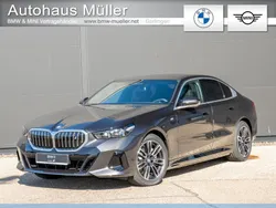 Sophistograu brillanteffekt Gebraucht 2025 BMW i5 M Sport Limousine | 69.980 €