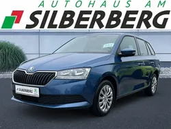 Grau (titanblau metallic) met. Gebraucht 2020 Skoda Fabia Cool Plus Kombi | 11.946 € (Guter Preis)