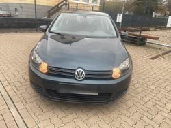 Grau Gebraucht 2009 VW Golf VI Limousine | 3.400 € (Fairer Preis)