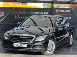 Schwarz unilack Gebraucht 2015 Mercedes C200 Limousine | 23.900 €