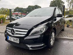 Schwarz Gebraucht 2014 Mercedes B180 Van / Kleinbus | 9.800 € (Guter Preis)