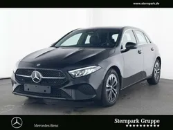 Lack kosmosschwarz Gebraucht 2024 Mercedes A180 Progressive Limousine | 28.450 € (Guter Preis)