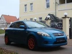 Blau Gebraucht 2008 Kia ProCeed LX Kleinwagen | 1.990 €