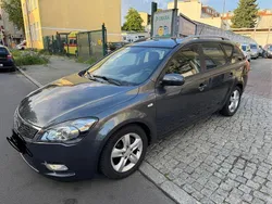 Grau Gebraucht 2012 Kia Ceed Sportswagon Edition 7 Kombi | 3.300 € (Fairer Preis)