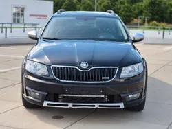 Schwarz Gebraucht 2015 Skoda Octavia Scout Scout 4x4 Kombi | 13.600 € (Fairer Preis)