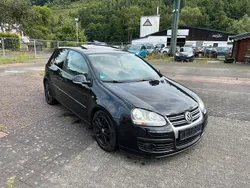 Schwarz Gebraucht 2007 VW Golf V R-line Kleinwagen | 2.199 € (Etwas zu teuer)