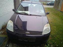 Blau Gebraucht 2004 Ford Fiesta Kleinwagen | 300 € (Superpreis)