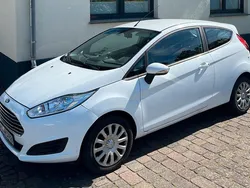 Weiß Gebraucht 2015 Ford Fiesta Trend Kleinwagen | 5.000 €
