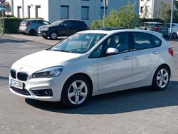 Weiß Gebraucht 2016 BMW 218 Sport Line Kombi | 11.000 € (Guter Preis)