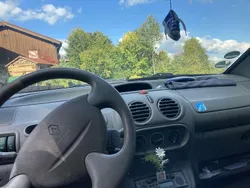 Gebraucht 2001 Renault Twingo Privilege Kleinwagen | 1.500 € (Etwas zu teuer)