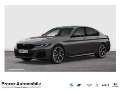 Grau Gebraucht 2022 BMW M550 Performance Limousine | 63.990 € (Teuer)