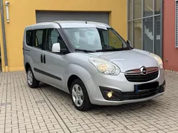 Silber Gebraucht 2015 Opel Combo Van / Kleinbus | 4.200 € (Fairer Preis)