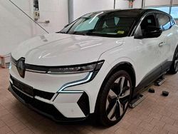 Weiß Gebraucht 2023 Renault Megane E-Tech Techno Limousine | 29.990 €