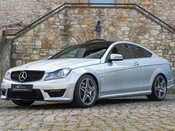 Silber Gebraucht 2012 Mercedes C63 AMG AMG Coupé | 31.000 €