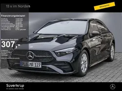 Metalliclack kosmosschwarz Gebraucht 2024 Mercedes A200 AMG Limousine | 38.950 € (Teuer)