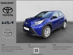 Blau Neu 2025 Toyota Aygo X Business Edition SUV | 17.490 €