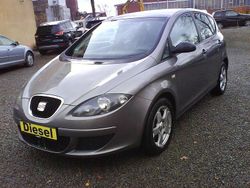 Sombragrau metallic Gebraucht 2005 Seat Altea Reference Van / Kleinbus | 1.600 € (Fairer Preis)