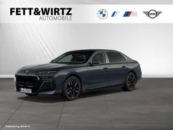 BMW 740