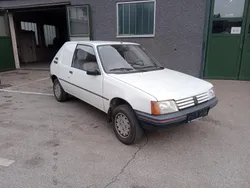 Weiß Gebraucht 1992 Peugeot 205 Kleinwagen | 2.000 €