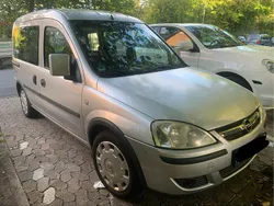 Silber Gebraucht 2007 Opel Combo Van / Kleinbus | 3.750 € (Teuer)