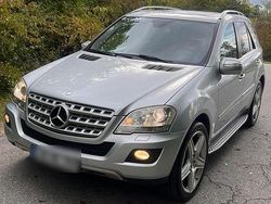 Silber Gebraucht 2009 Mercedes ML320 SUV | 11.900 €