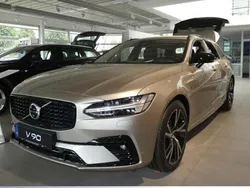 Grau Gebraucht 2023 Volvo V90 Ultimate Kombi | 51.800 € (Teuer)