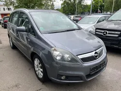 Moonlandgrau m2 Gebraucht 2007 Opel Zafira Cosmo Van / Kleinbus | 5.990 € (Teuer)