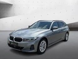 Grau Gebraucht 2022 BMW 320e Comfort Edition Kombi | 29.900 € (Guter Preis)