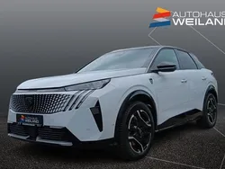 Weiß Gebraucht 2024 Peugeot e-3008 GT SUV | 39.900 € (Superpreis)