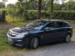 Gebraucht 2005 Opel Signum Kombi | 2.399 € (Etwas zu teuer)