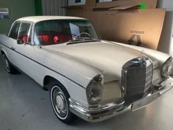 Weiß Gebraucht 1964 Mercedes W111 SE Coupé | 69.000 €