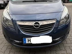 Blau Gebraucht 2013 Opel Meriva Van / Kleinbus | 5.500 € (Guter Preis)