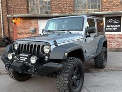 Grau Gebraucht 2018 Jeep Wrangler Unlimited Rubicon SUV | 38.500 €