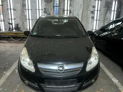 Schwarz Gebraucht 2007 Opel Corsa Kleinwagen | 900 € (Etwas zu teuer)