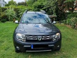 Grau Gebraucht 2014 Dacia Duster Prestige SUV | 8.999 € (Fairer Preis)