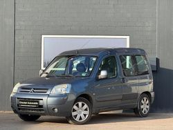 Grau Gebraucht 2006 Citroën Berlingo Van / Kleinbus | 1.590 € (Fairer Preis)