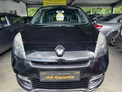 Schwarz Gebraucht 2012 Renault Scénic III Dynamique Van / Kleinbus | 5.150 € (Fairer Preis)