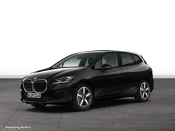 Black sapphire metallic Gebraucht 2024 BMW 216 Active Tourer Luxury Line Van / Kleinbus | 30.474 € (Etwas zu teuer)