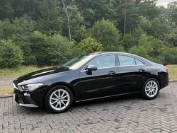 Schwarz Gebraucht 2020 Mercedes CLA200 Night Limousine | 18.999 € (Fairer Preis)