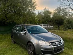 Grau Gebraucht 2009 VW Golf VI Kombi | 2.400 € (Fairer Preis)