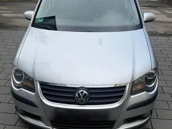 Grau Gebraucht 2008 VW Touran Cross Van / Kleinbus | 4.900 € (Fairer Preis)