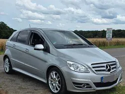 Silber Gebraucht 2010 Mercedes B180 Van / Kleinbus | 3.500 € (Superpreis)