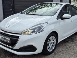 Weiß Gebraucht 2018 Peugeot 208 Active Kleinwagen | 7.390 € (Fairer Preis)